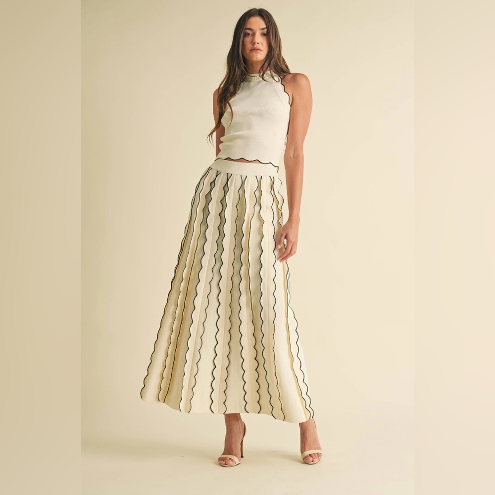 NWT Boutique Juliet Scalloped Sweater Knit 2-Piece Set – Cream/Black - Picture 1 of 12